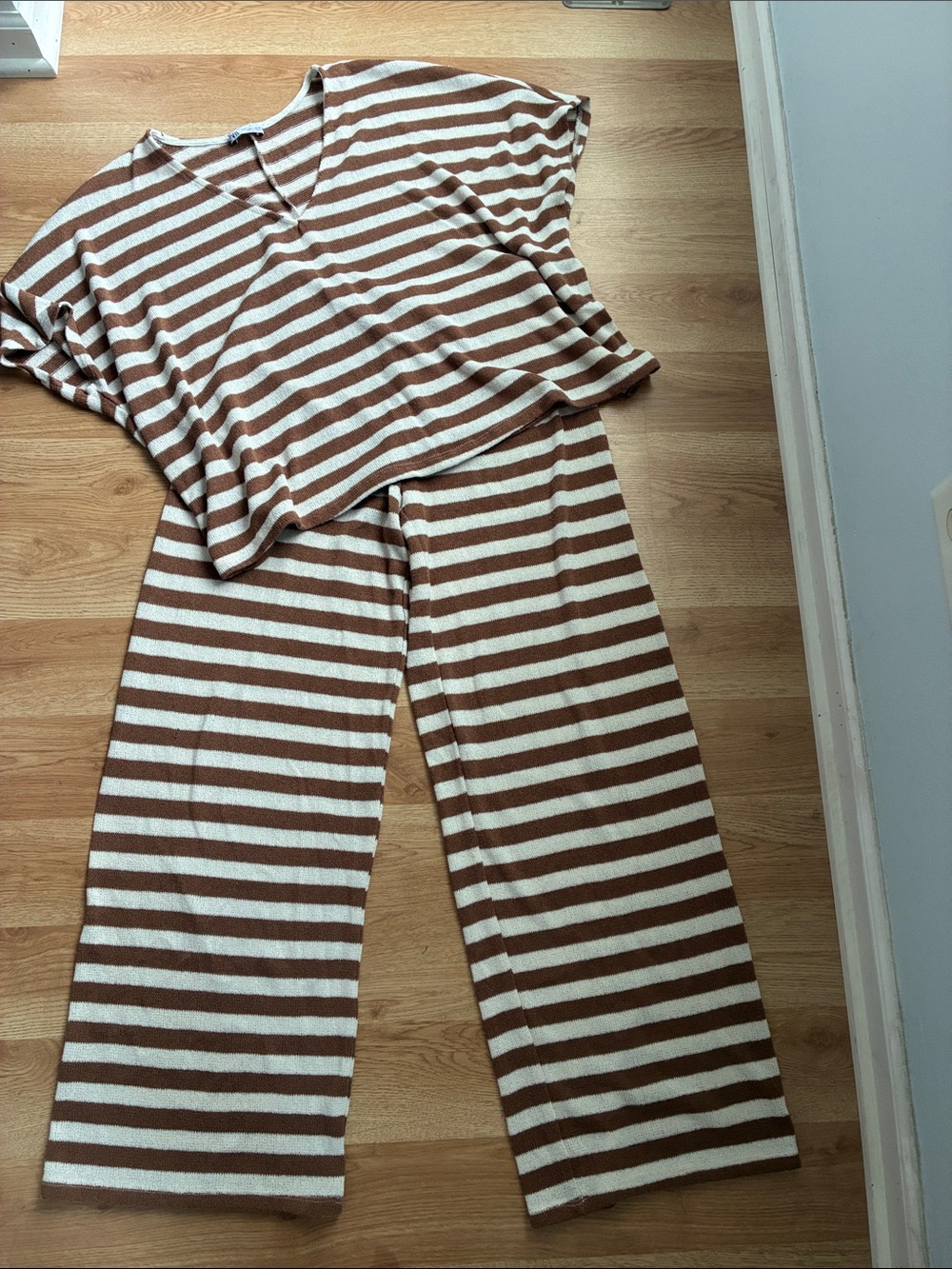 Zara brown and cream striped lounge set size s